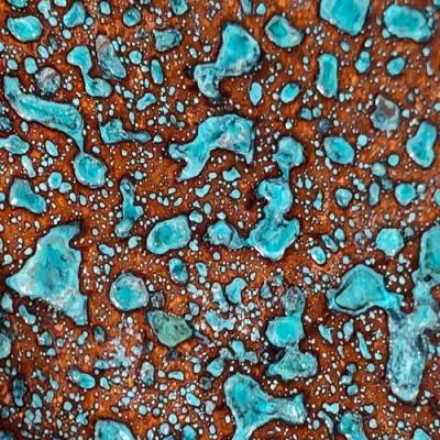 Un dialogo tra texture. Metallo Liscio e ossidato per arredare